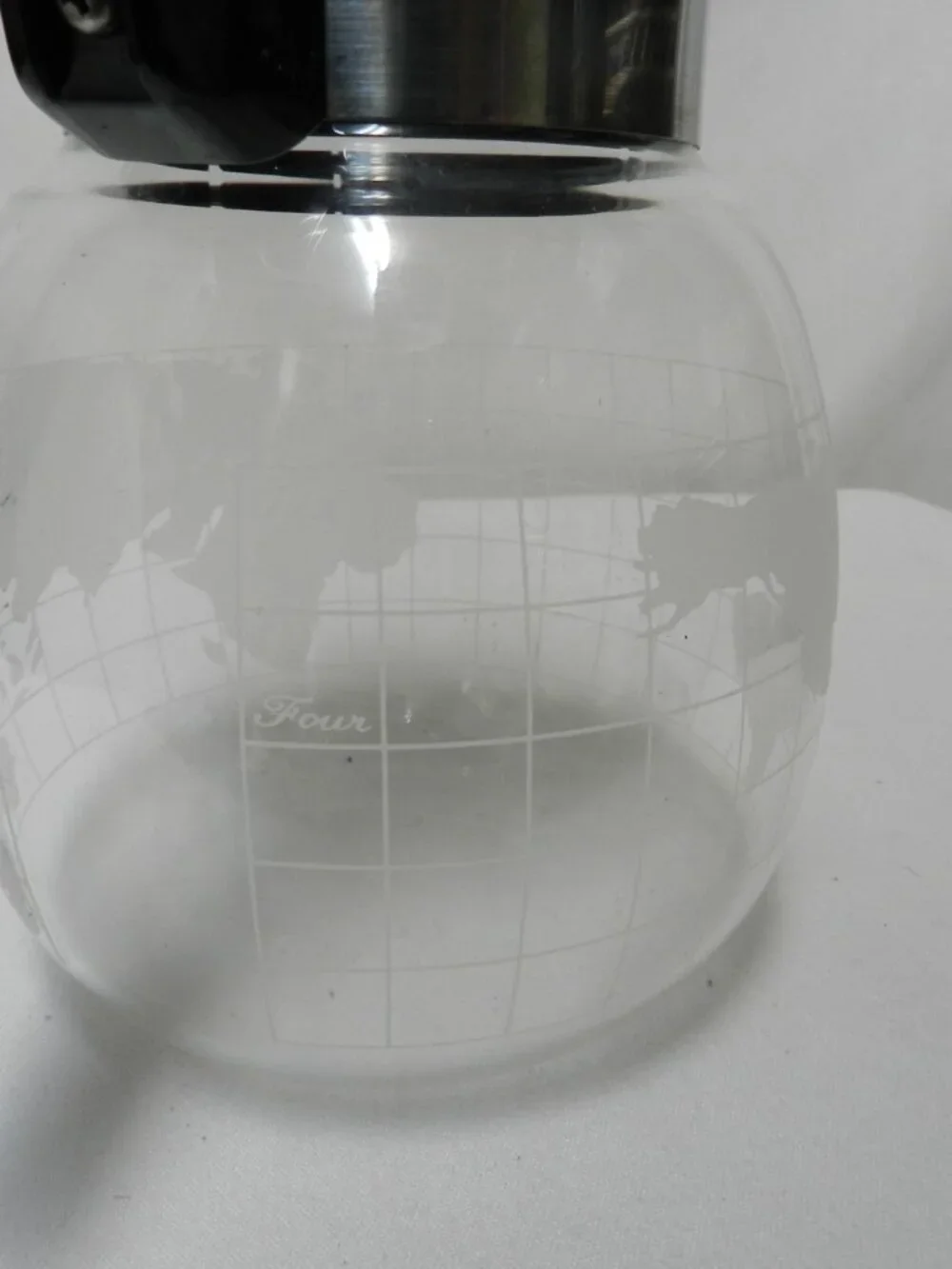 NESCAFE Vintage Frosted Etched Glass World Globe Coffee Pot Black Plastic w/Lid